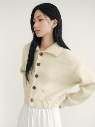 Circular Logo Classic Cara Cardigan (MAEDKC06MYE) - marieclaire - Modalova