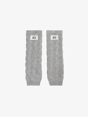 Cable Knit Hand warmer_GREY - CITYBREEZE - Modalova