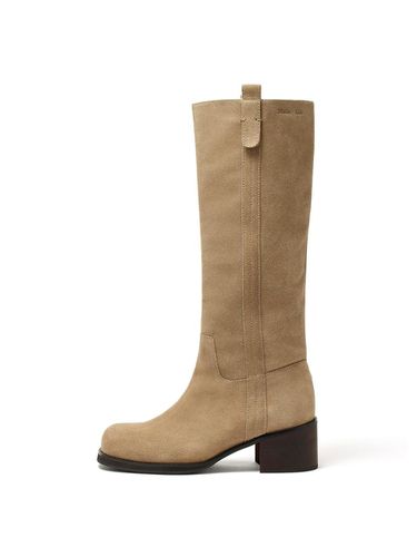 MATIN SQUARE SUEDE LONG BOOTS IN - Matin Kim - Modalova