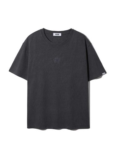 Middle Endless Embroidery T-shirt_Charcoal - ULKIN - Modalova