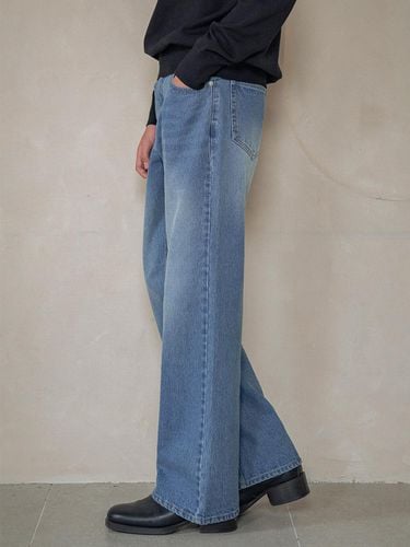 P10046 Normal flare denim pants - HALBKREIS LAYOUT - Modalova