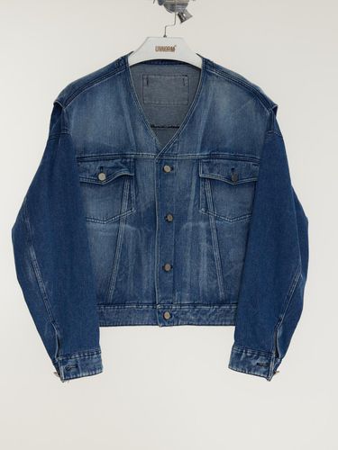 Carless washed-out denim jacket - UNNORM IS DEAD - Modalova