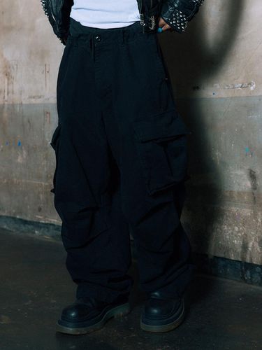 LIT SLANT POCKET PIGMENT CARGO PANTS BLACK - hightidefrankie - Modalova