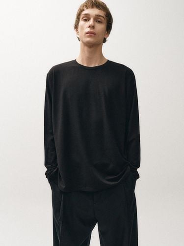 Brushed Silk-Effect Semi-Overfit T-shirt [Black] - NOIRER - Modalova