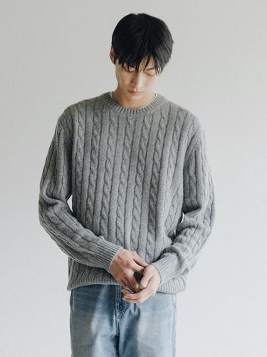 Cable Knit Sweater (Gray) - theweatherisawesome - Modalova