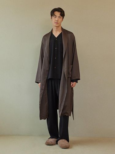 CLASSIC LONG ROBE_dark brown (men) - atempo - Modalova