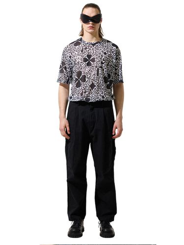 Black Clover Print Short Sleeve - GREEDILOUS - Modalova