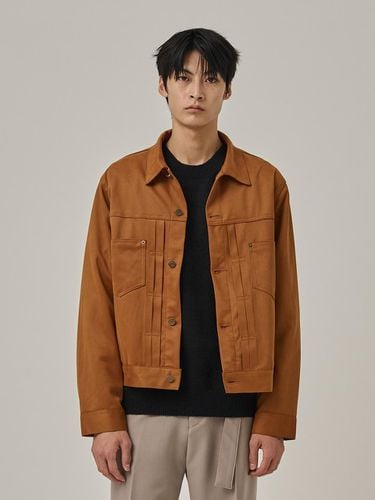 Timeless Double-tuck Suede Trucker Jacket [Camel] - Analogmood - Modalova