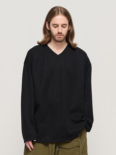 CB V NECK OVERSIZED KNIT (BLACK) - CARGOBROS - Modalova