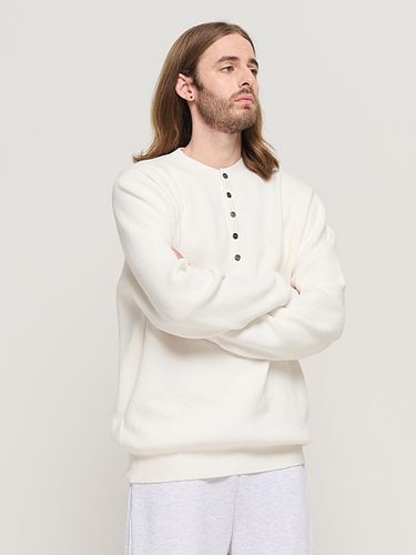 CASH HENLEY NECK SEMI OVER SOFT KNIT () - CARGOBROS - Modalova