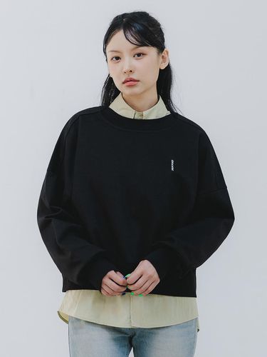 Comfort Logo Semi-Crop Sweat Shirt BK8908_B - BAKKEN - Modalova