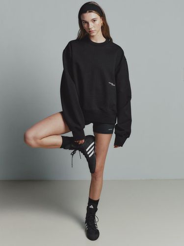 Exclusive] ESSENTIAL SWEAT SHIRT - BLACK - minasong - Modalova