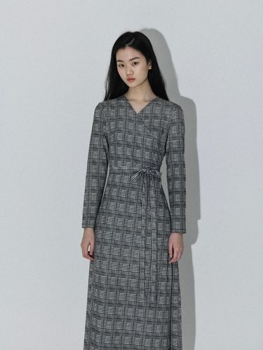 Strach Jersey Wrap Dress - Glen Check Long Maxi Dr - BYUS WEAR - Modalova