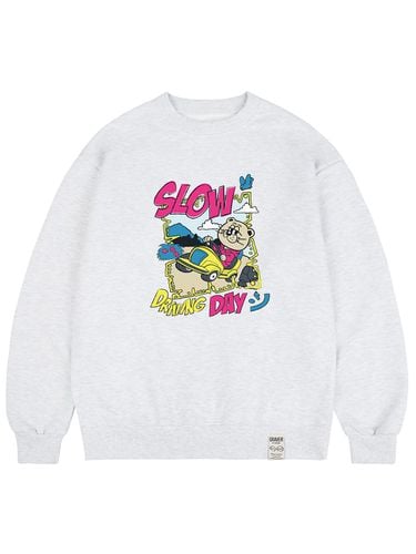 UNISEX] SLOW DRIVING DAY Sweatshirt_Melange White - GRAVER - Modalova