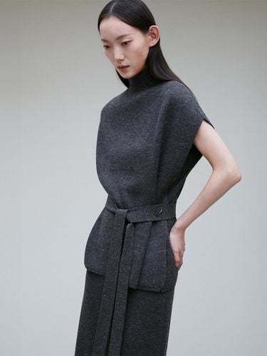 WOOL BLENDED BELTED VEST - RE RHEE - Modalova