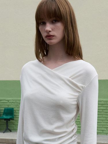 Shirring wrap top beige OU1494 - ouie - Modalova