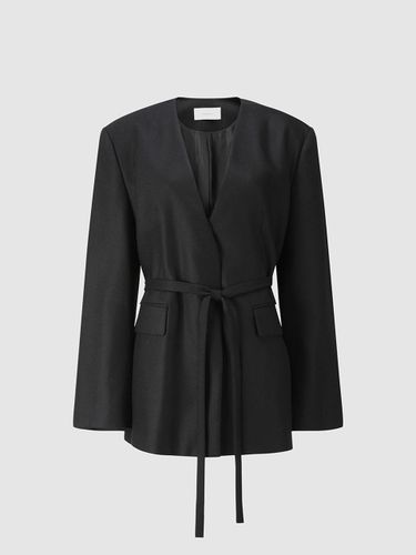 Collar less belted jacket - comgen - Modalova