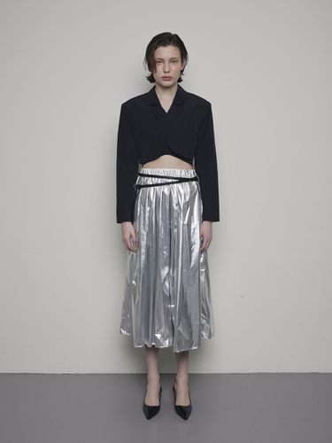 Silver unbalanced pleated skirt - OEUVA - Modalova