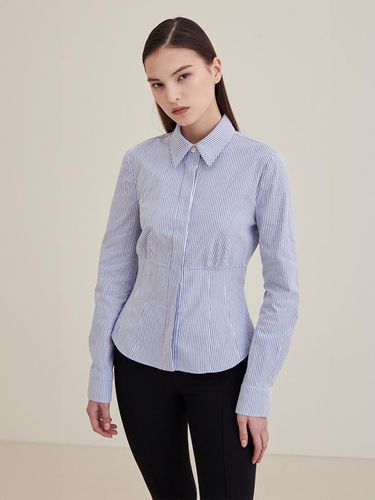 Body Contour Shirt - HAGAHI - Modalova