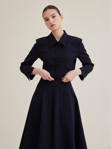 Cropped Tailored Jacket. - Navy - HAGAHI - Modalova