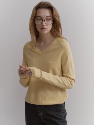 Cashmere V-neck Knitwear (Yellow) - LEI AVERY - Modalova