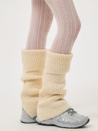 Wool boucle leg warmer [] / WBD4L98520 - GENERAL IDEA - Modalova