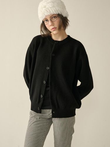 Herrash Round Neck Cardigan_Black_W - KINETO - Modalova