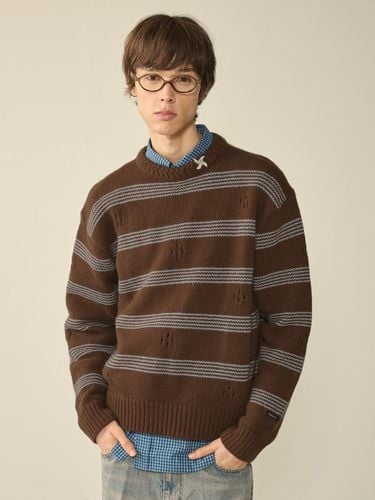 Punching Stripe Sweater_Brown - KINETO - Modalova