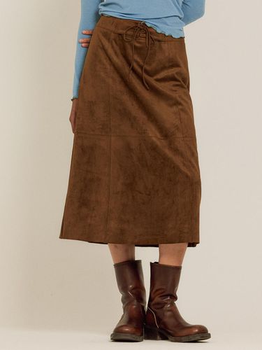 Western Suede Skirt (Camel) - sienne - Modalova