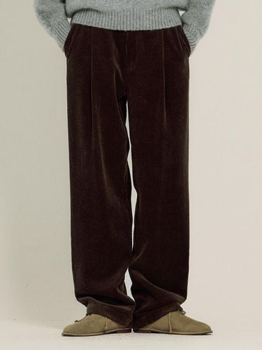 Corduroy Uncle Fit Pants [Brown] - sienne - Modalova