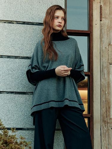 Cashmere Knit Signature Cape [Grey] - ZEROSTREET - Modalova