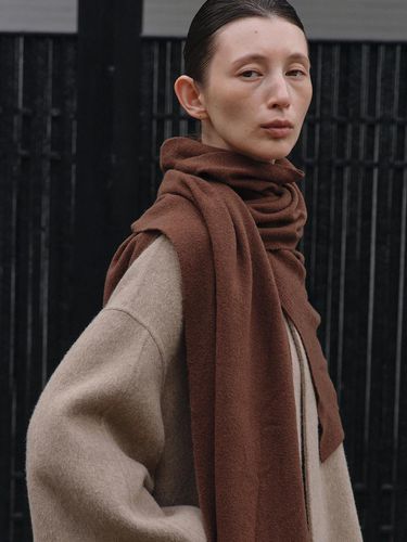 Wrap Knit Scarf_Brown - RRACE - Modalova