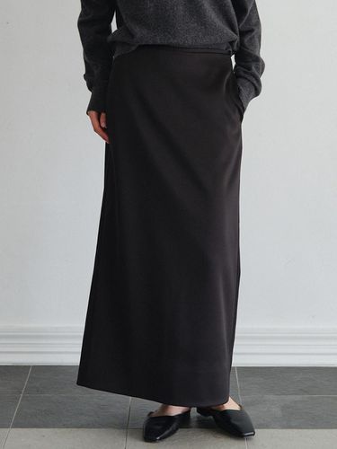 Double Face Satin Straight Skirt_Black - RRACE - Modalova