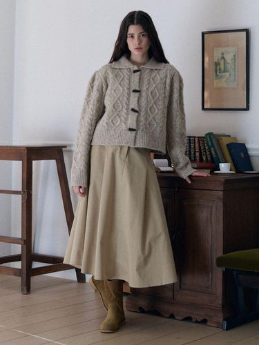 Pintuck banding long skirt_beige - FABRIC SEOUL - Modalova