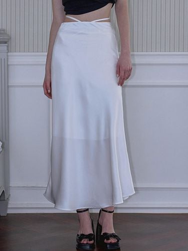 Side Strap Satin Long Skirt [White] - Rosefrantz - Modalova