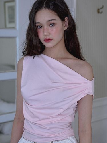 Drape Off Shoulder Sleeveless [Pink] - Rosefrantz - Modalova