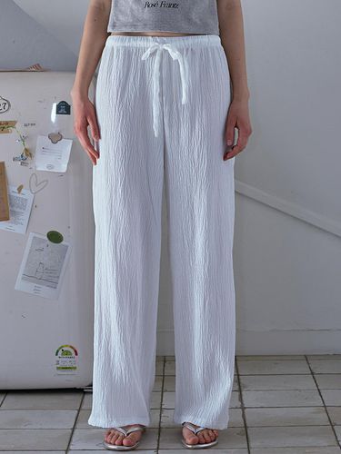 Embroidery Low Wide Pants [White] - Rosefrantz - Modalova