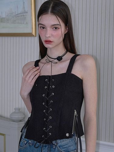 Leather Strap Eyelet Sleeveless [Black] - Rosefrantz - Modalova