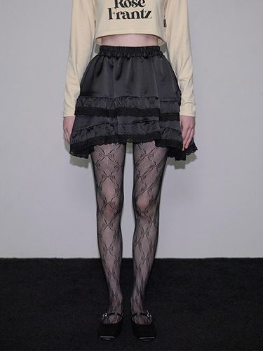 Satin Lace Layered Mini Skirt [Black] - Rosefrantz - Modalova