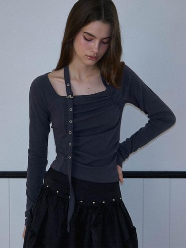 Eyelet Belt Long Sleeve [Charcoal] - Rosefrantz - Modalova