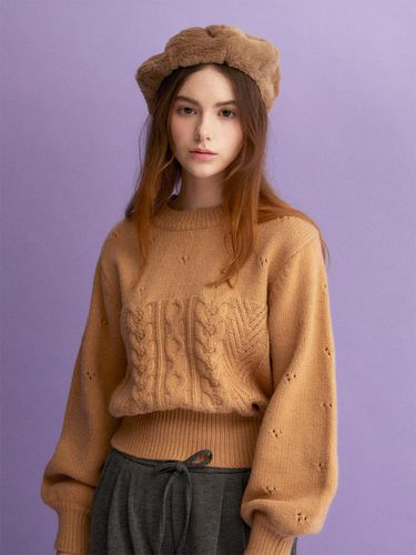 Cable Pullover Knit (CAMEL) - koolkitten - Modalova