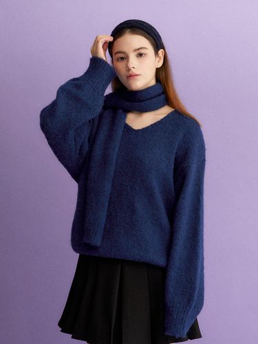 V Neck Pullover Oversized Knit Muffler Set (NAVY) - koolkitten - Modalova