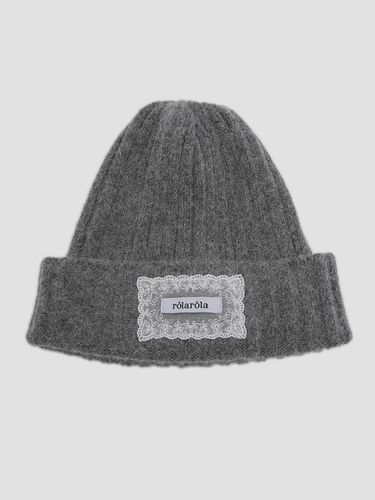 LACE LABEL BEANIE CHARCOAL - ROLAROLA - Modalova