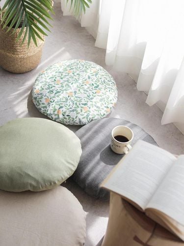 Garden Round Cushion (including Filling) - DECOVIEW - Modalova