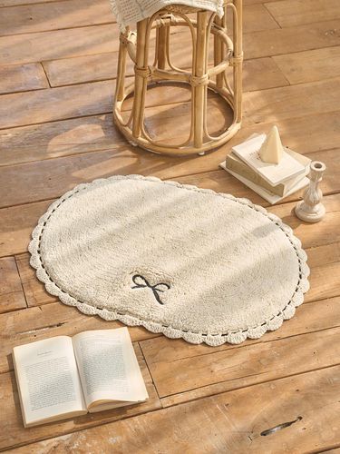 Handmade Round Lace Foot Mat - DECOVIEW - Modalova