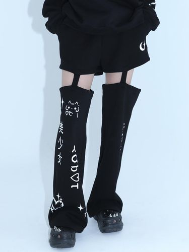 Cut out emoji pants - BLACK - CLUT STUDIO - Modalova