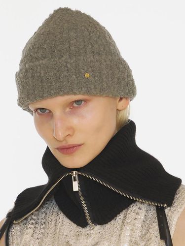 FLUFFY BEANIE / MOHAIR BOUCLE / - UNDERCONTROL STUDIO - Modalova