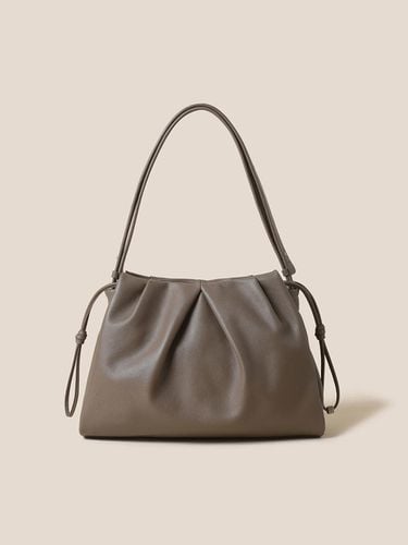 Via Shoulder 37 Bag (Taupe)_RCBSX24663TPX - COURONNE - Modalova