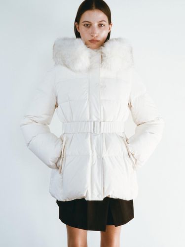 FUR BELTED DOWN JACKET [IVORY] [BLACK] - HACIE - Modalova