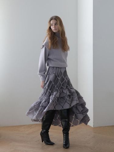 Ruffle tiered unbalanced long skirt - CAHIERS - Modalova